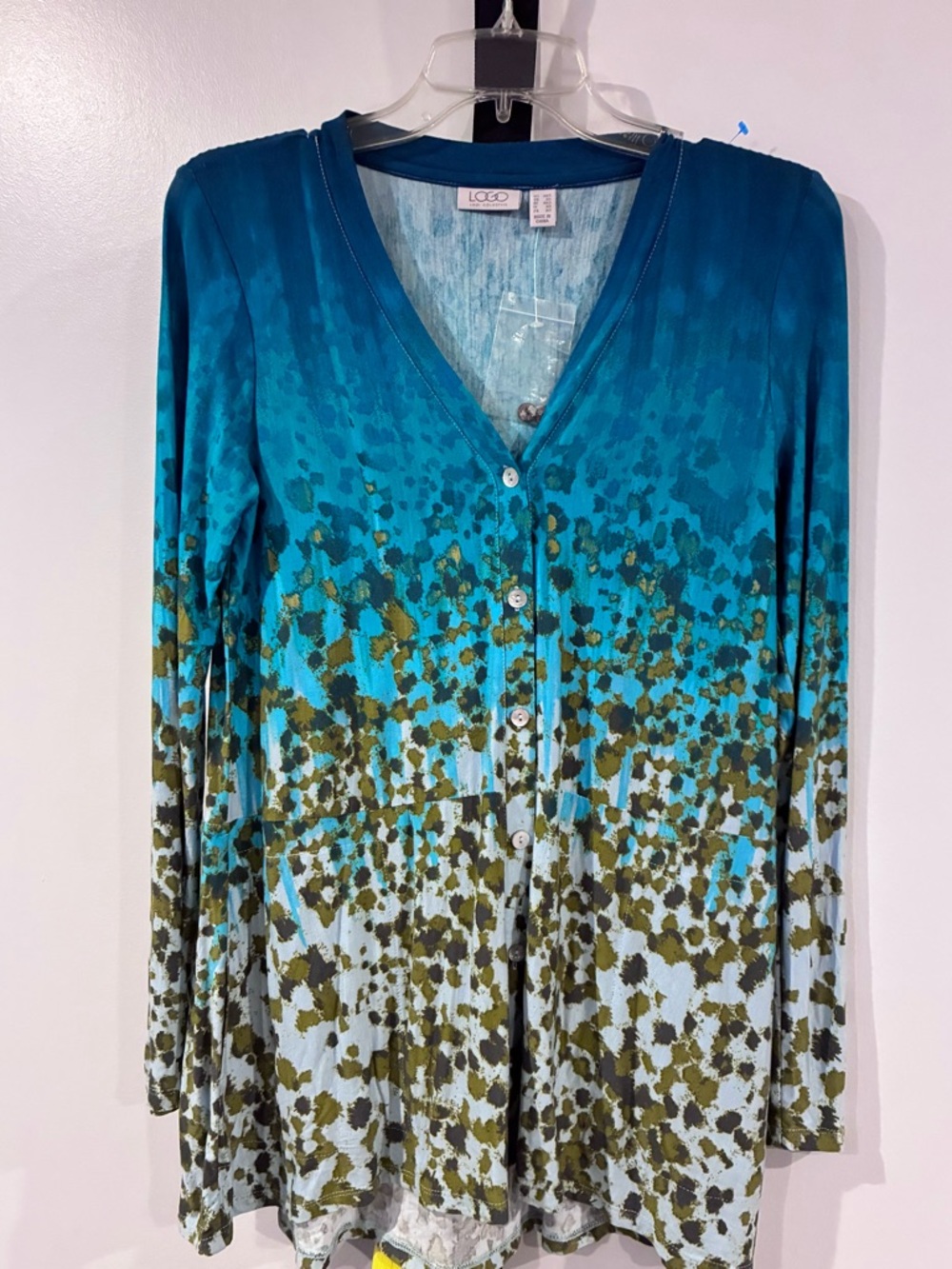 LOGO women’s lightweight button up shirt sz XXS